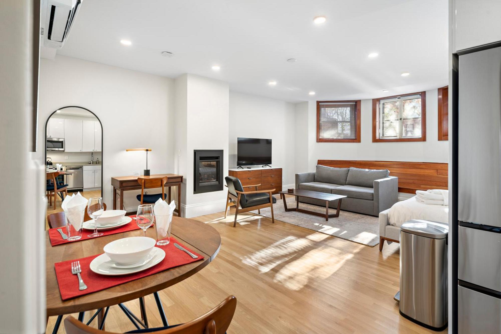 Charlesgate Suites Бостън Екстериор снимка