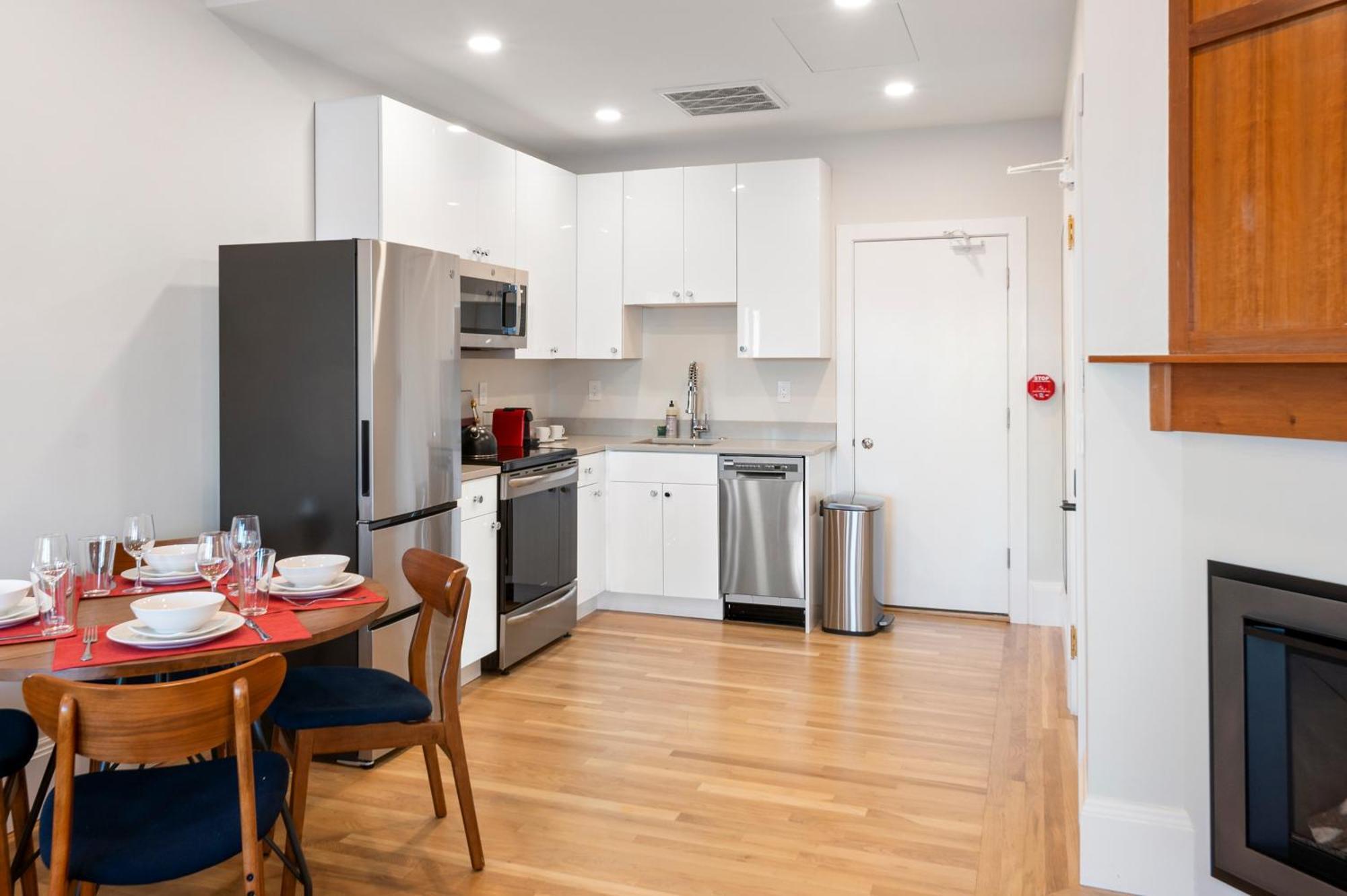 Charlesgate Suites Бостън Екстериор снимка