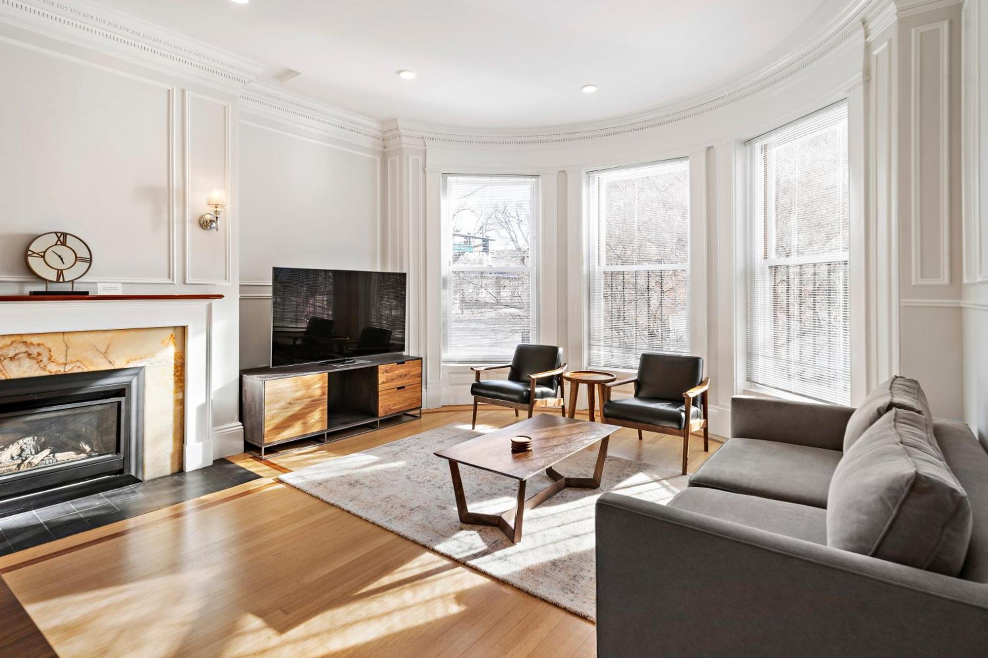Charlesgate Suites Бостън Екстериор снимка