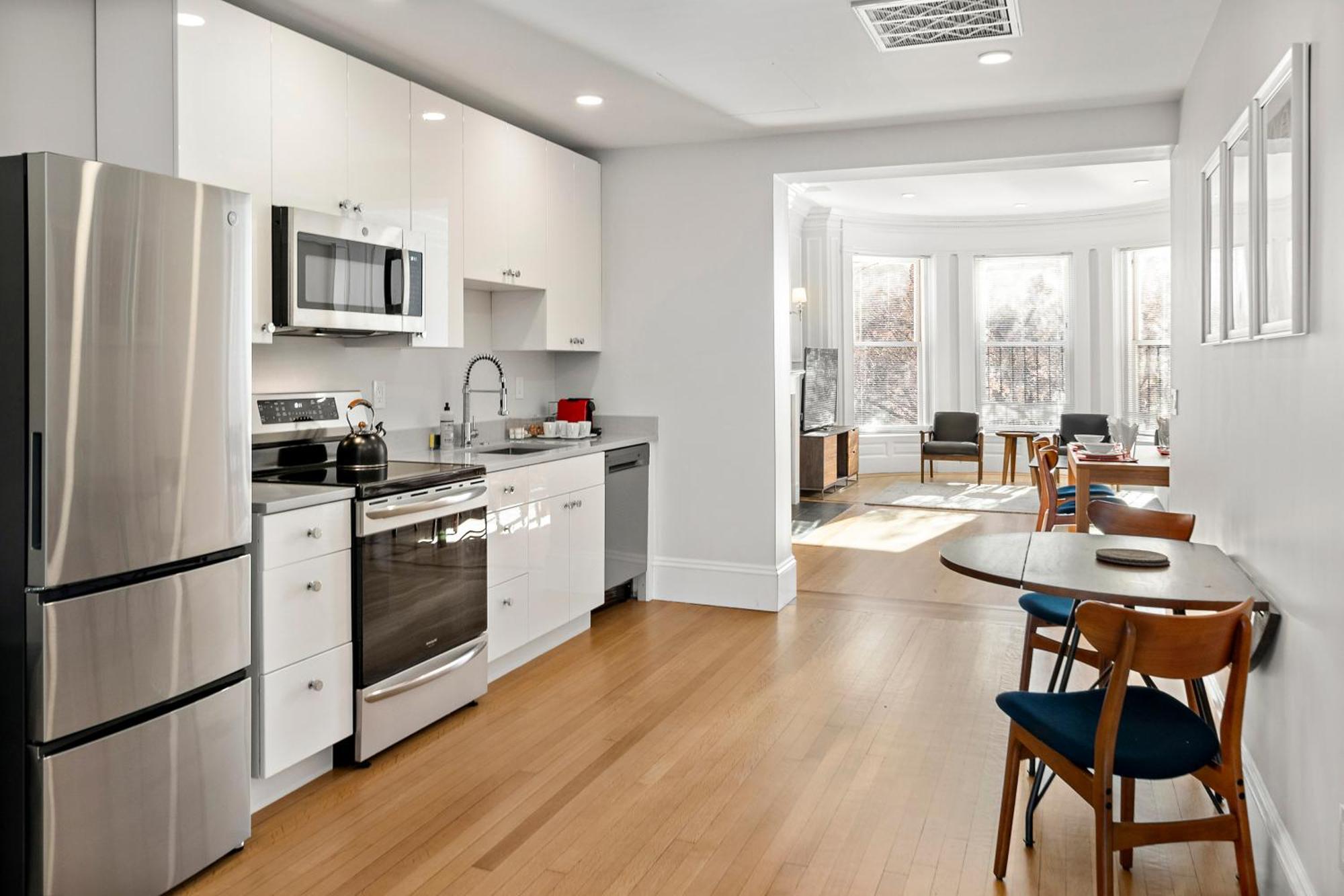 Charlesgate Suites Бостън Екстериор снимка