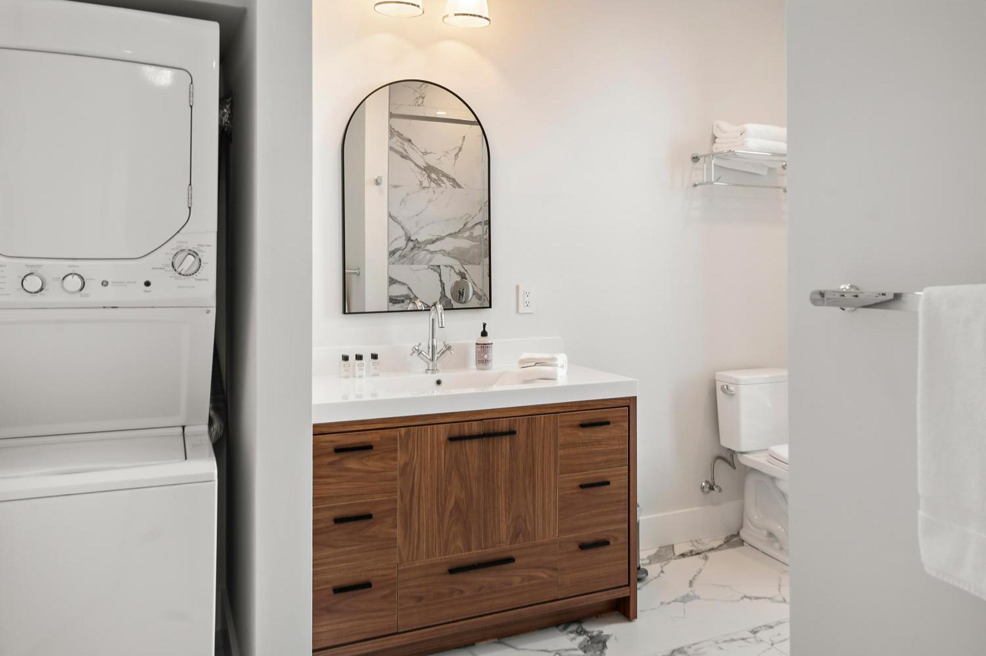 Charlesgate Suites Бостън Екстериор снимка